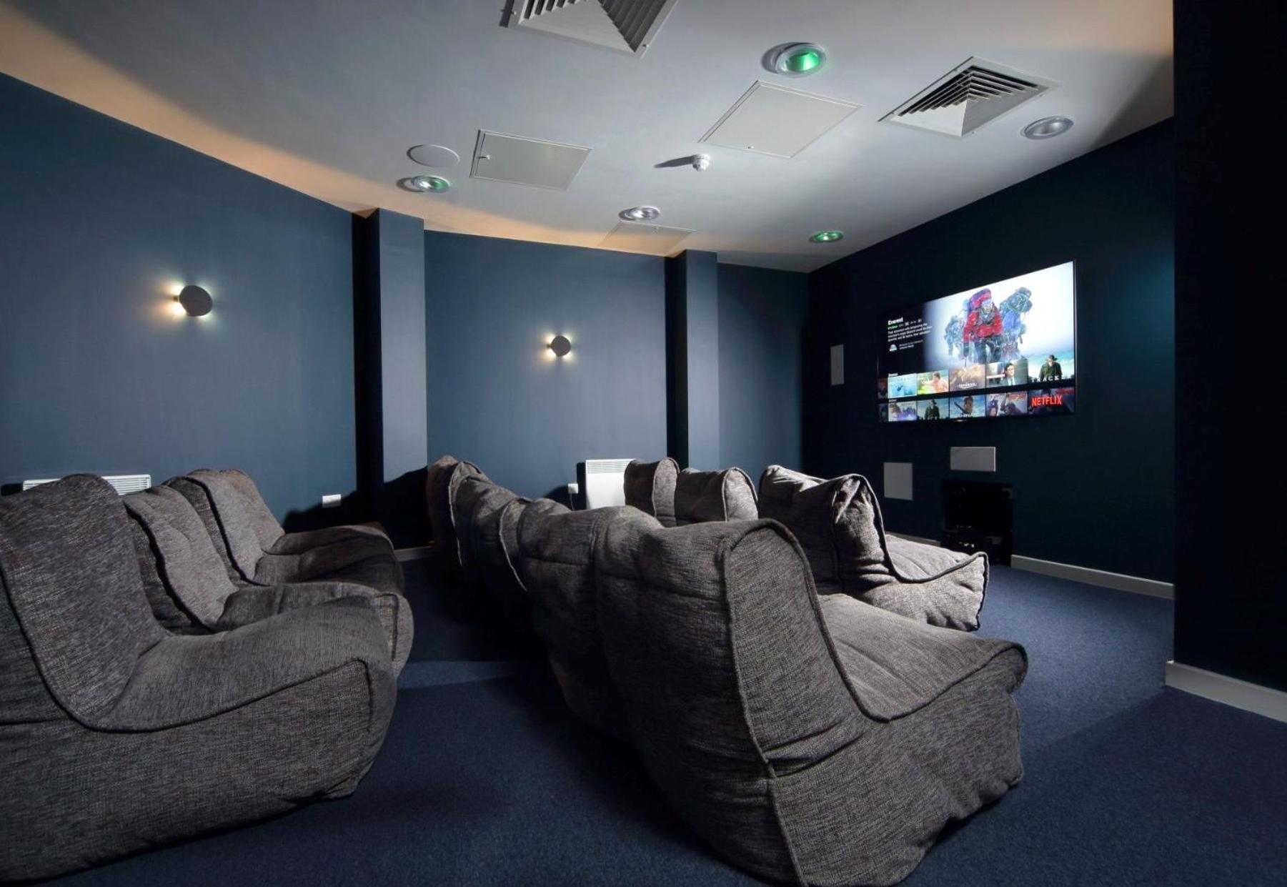 Hnfc Stays - Corporate Central Studios + Parking Newcastle-upon-Tyne Exteriör bild